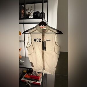 NWT Rapha RCC Pro Team Gilet Men's Small White
